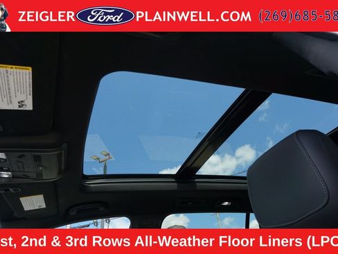 Used 2024 Cadillac XT6 Premium Luxury w/ LPO, Floor Liner Package AWD/4WD image 19