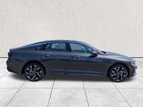 New 2026 Kia K5 EX FWD image 2