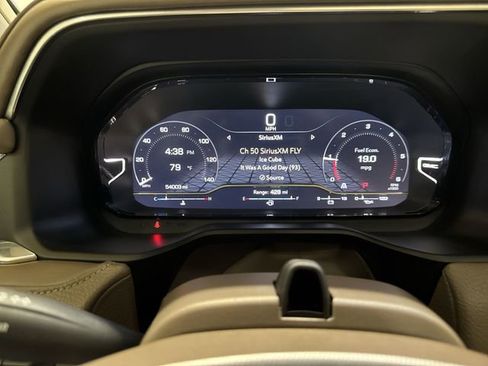 Certified 2023 GMC Yukon Denali w/ Advanced Technology Package image 11