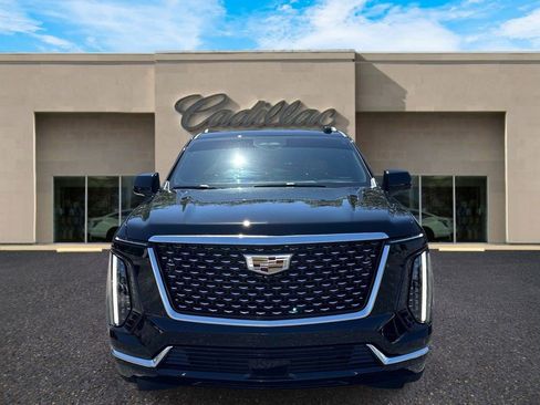 Certified 2025 Cadillac Escalade Premium Luxury w/ Touring Package AWD/4WD image 10