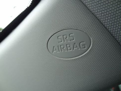 Certified 2025 Toyota RAV4 XLE FWD image 31