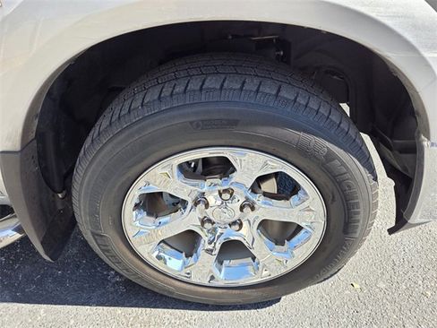 Used 2017 RAM 1500 Laramie image 21