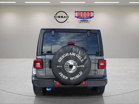 Used 2023 Jeep Wrangler Unlimited Sahara w/ Cold Weather Group AWD/4WD image 3