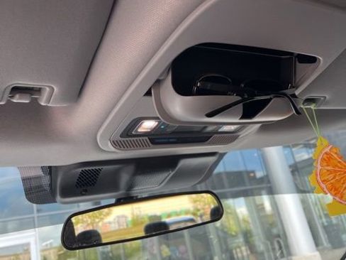 Used 2021 Ford F150 XLT w/ Trailer Tow Package image 10