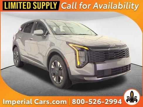 Used 2026 Kia Sportage LX FWD image 1
