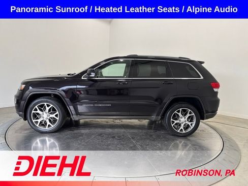 Used 2018 Jeep Grand Cherokee Limited AWD/4WD image 4
