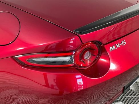 Certified 2025 MAZDA MX-5 Miata Sport RWD image 17