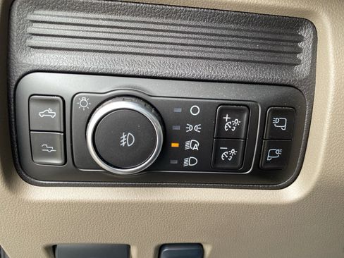 Used 2025 Ford F450 Platinum w/ Platinum Plus Package AWD/4WD image 23