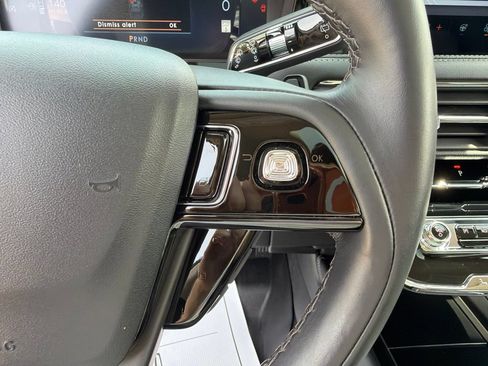 Used 2023 Lincoln Corsair Reserve AWD/4WD image 17
