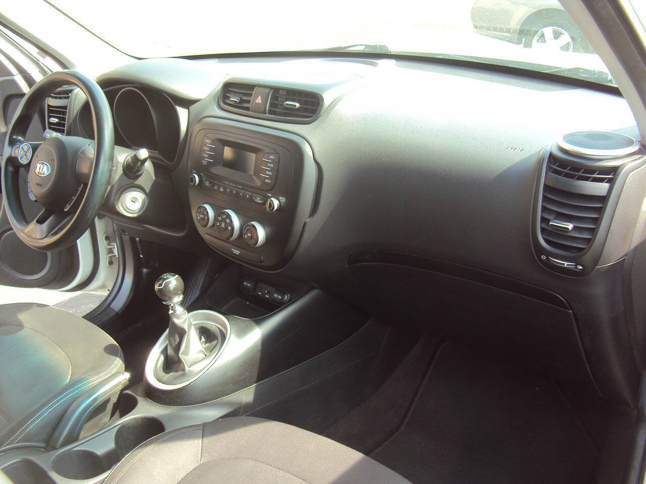 Used 2015 Kia Soul FWD image 12