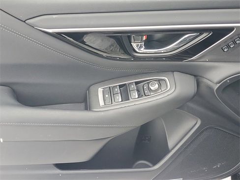 Used 2024 Subaru Outback Limited image 16
