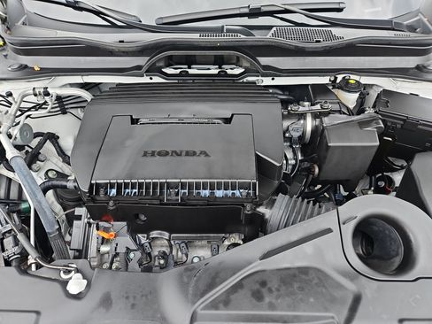 Certified 2024 Honda Pilot Touring image 39