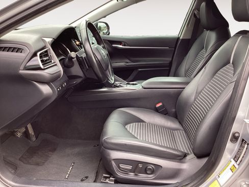 Used 2024 Toyota Camry SE FWD image 24