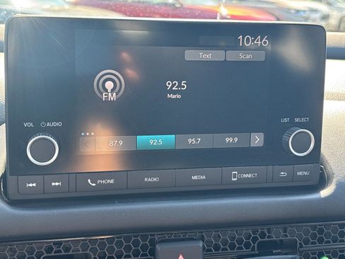 Used 2023 Honda HR-V LX image 19