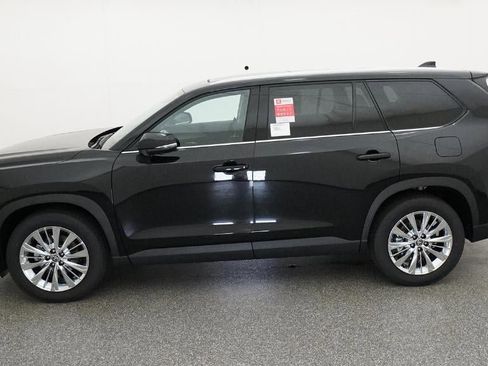 New 2026 Toyota Grand Highlander AWD image 3