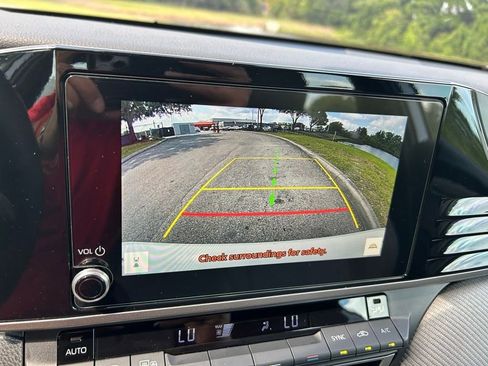 Used 2025 Toyota Camry SE w/ Convenience Package FWD image 25
