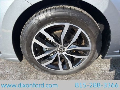 New 2025 Volkswagen Jetta SE image 27