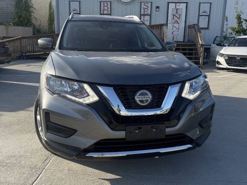 Used 2019 Nissan Rogue SV AWD/4WD image 5