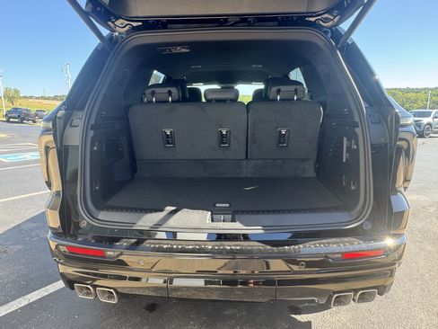 New 2026 Chevrolet Traverse RS image 5