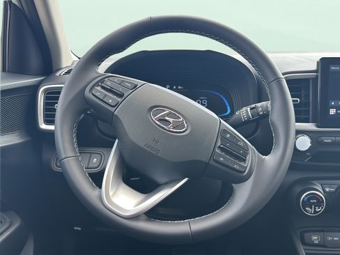 New 2026 Hyundai Venue SEL FWD image 12