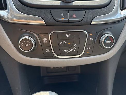 Used 2024 Chevrolet Equinox LS w/ LS Convenience Package AWD/4WD image 17