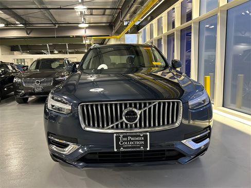 Certified 2021 Volvo XC90 T8 Inscription Expression w/ Advanced Package image 6