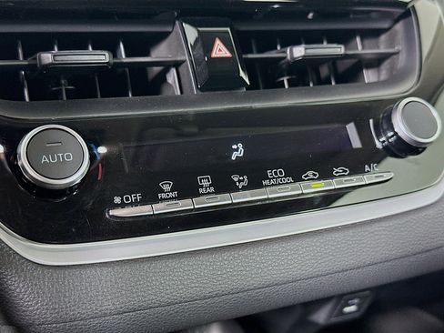 Used 2024 Toyota Corolla LE FWD image 23