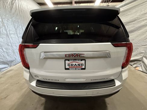 Used 2023 GMC Yukon Denali w/ LPO, Floor Liner Package AWD/4WD image 5