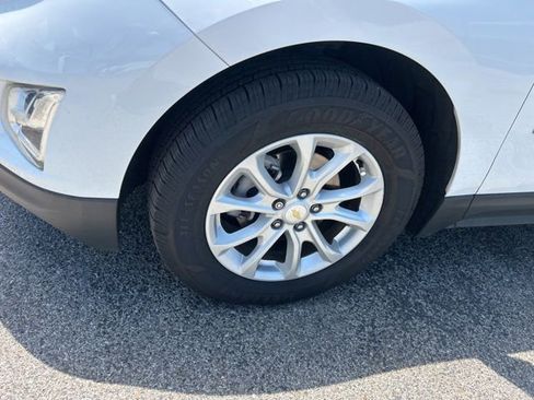 Used 2019 Chevrolet Equinox LS FWD image 9