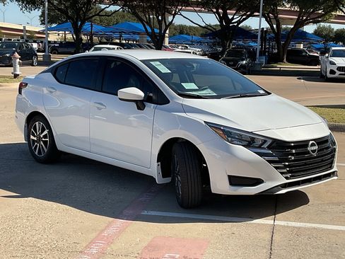 New 2025 Nissan Versa SV w/ Trunk Package image 4