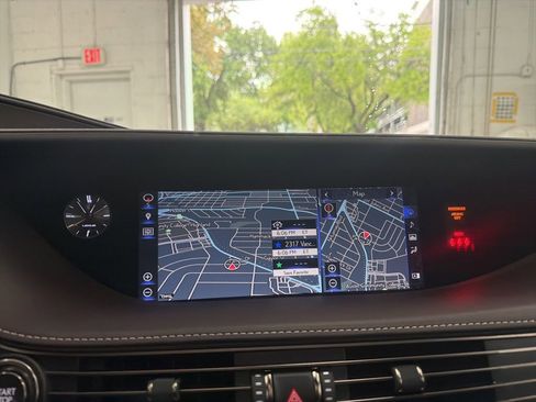 Used 2018 Lexus LS 500 AWD w/ Luxury Package image 29