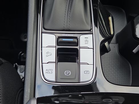 New 2026 Hyundai Tucson SE image 13