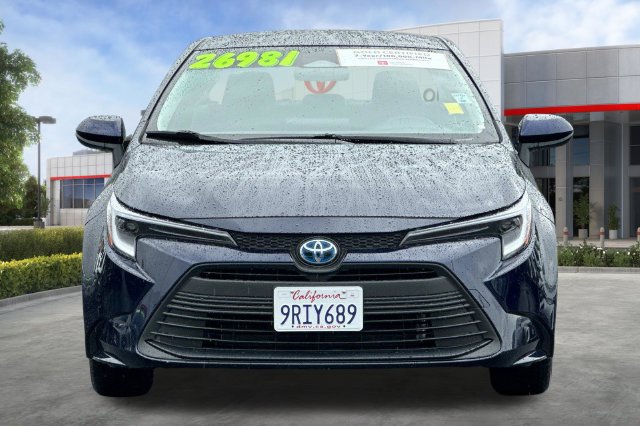Used 2025 Toyota Corolla LE FWD image 10