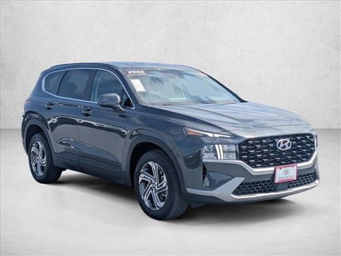Used 2023 Hyundai Santa Fe SE FWD image 3