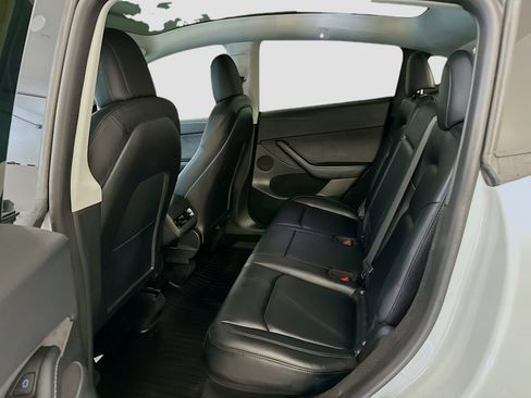 Used 2023 Tesla Model Y Long Range image 30