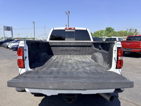 Used 2019 GMC Sierra 2500 Denali w/ Duramax Plus Package AWD/4WD image 28
