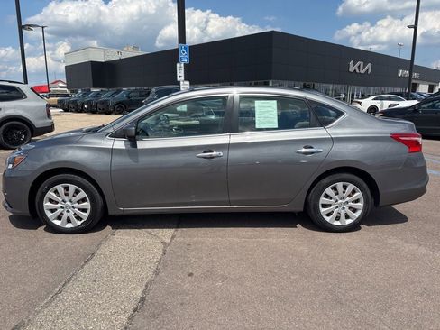 Used 2017 Nissan Sentra SV FWD image 8