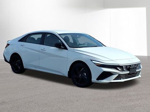 New 2026 Hyundai Elantra Sport FWD image 12