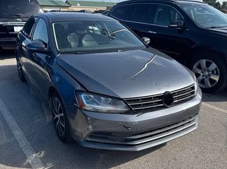 Used 2018 Volkswagen Jetta SE FWD video 1