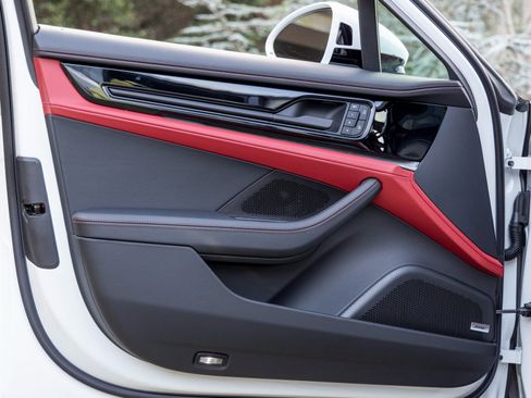 New 2026 Porsche Panamera 4 image 23