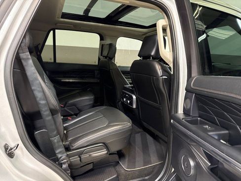 Used 2018 Ford Expedition Platinum image 69