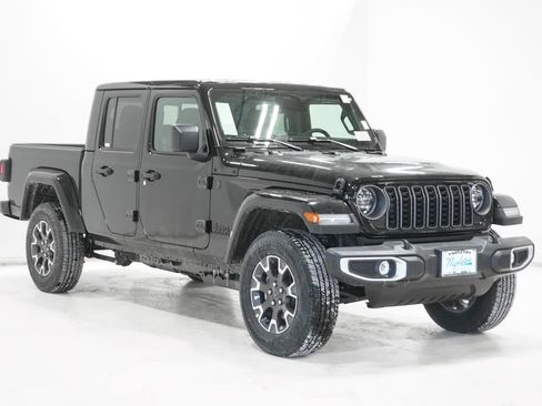 New 2026 Jeep Gladiator Sport image 4