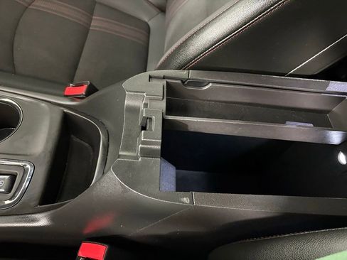 Used 2024 Chevrolet Equinox RS image 33