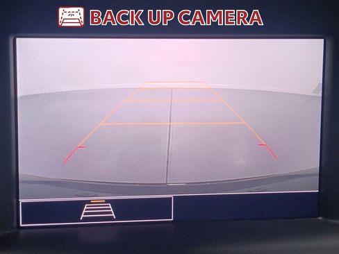 Used 2022 GMC Terrain SLE image 24