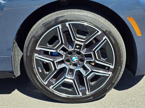 Used 2026 BMW iX xDrive45 w/ M Sport Package AWD/4WD image 9