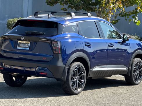 New 2026 Nissan Kicks SR image 4