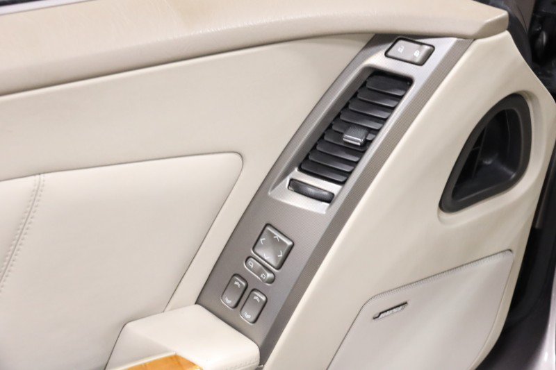 Used 2005 Cadillac XLR RWD image 57