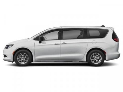 Used 2023 Chrysler Voyager LX FWD image 4