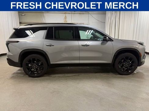 Used 2024 Chevrolet Traverse RS w/ LPO, Floor Liner Package AWD/4WD image 3