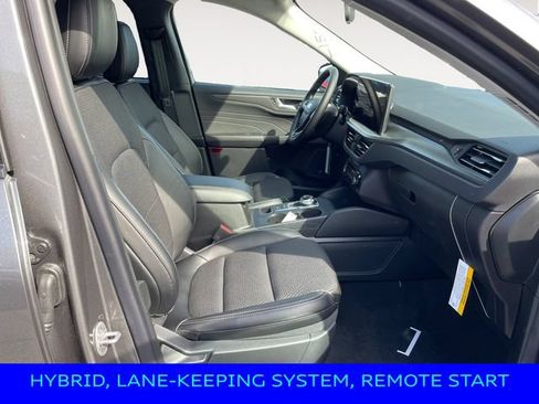 New 2024 Ford Escape SE FWD image 15